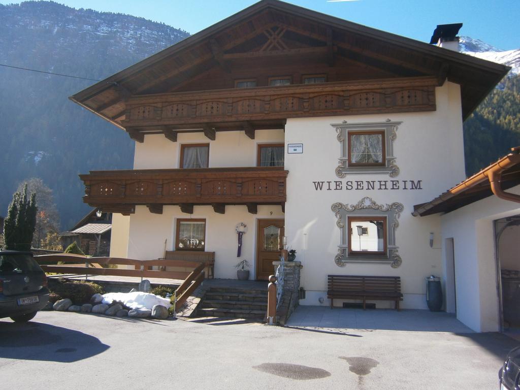Haus Wiesenheim Fw Oetztal Langenfeld Exterior photo