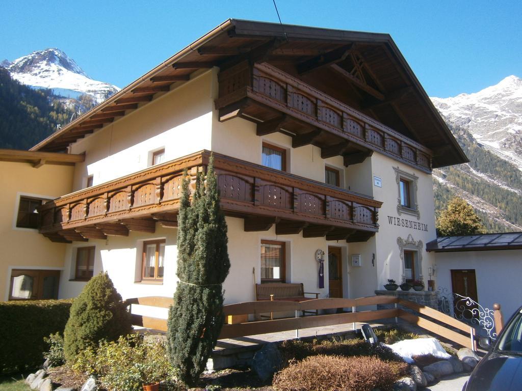Haus Wiesenheim Fw Oetztal Langenfeld Exterior photo